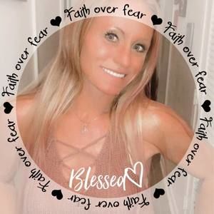 Meet your Posher, Lacey